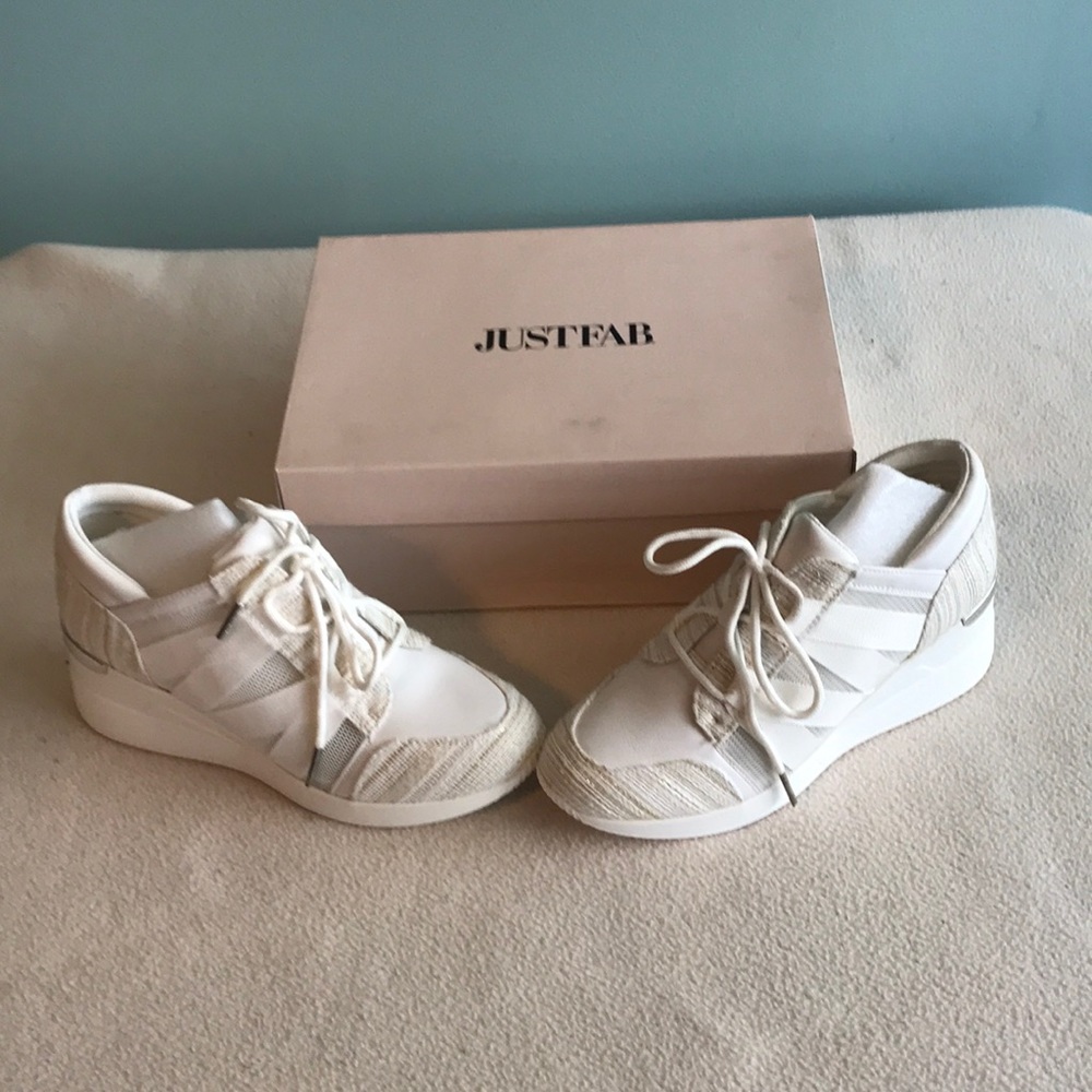 JustFab- new in original box- Wedge Shoe- size 7.5